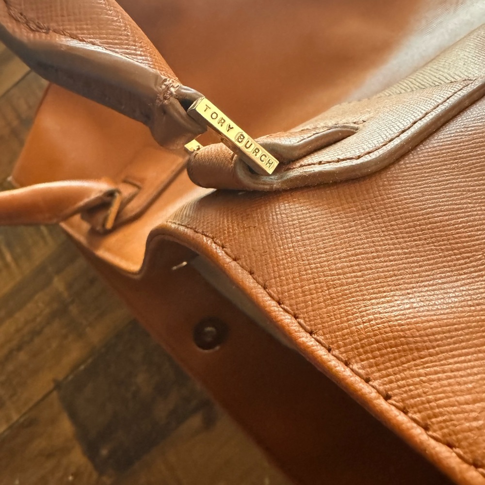 Tory Burch Cognac Leather Tote with Gold Logo - Picture 11 of 12